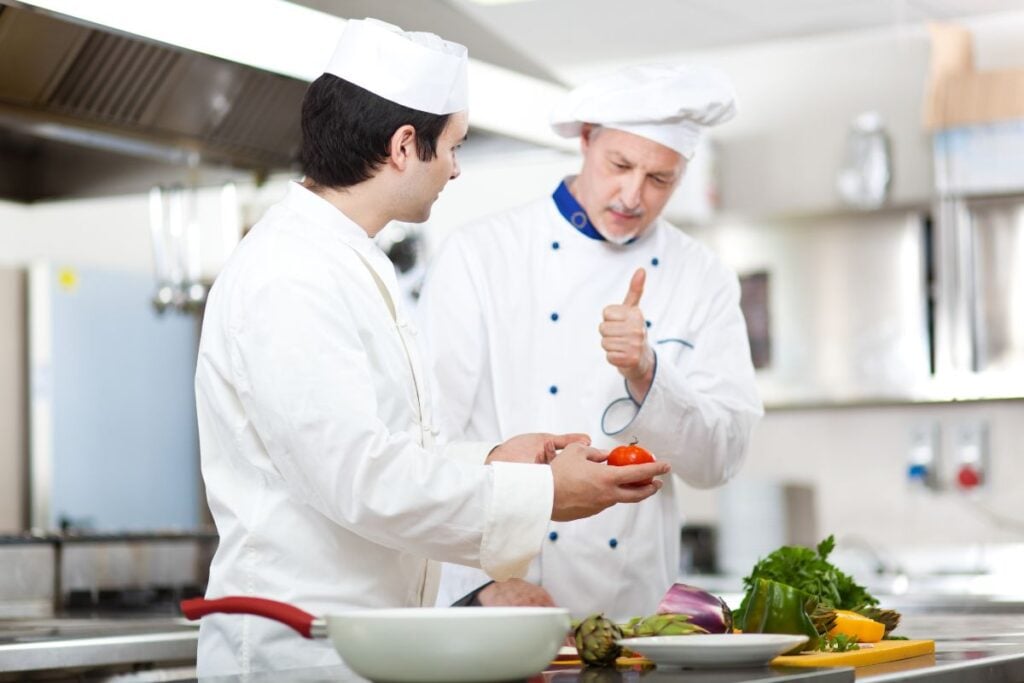 https://ireadlabelsforyou.com/wp-content/uploads/2019/12/Chefs-talking-1024x683.jpg