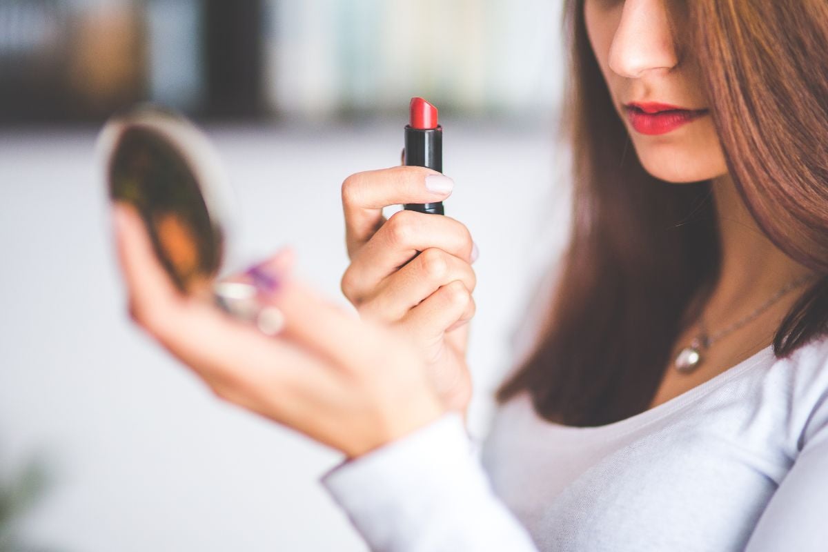 I Read Labels For You opinion on The Best Non-Toxic Lipstick and lip liner