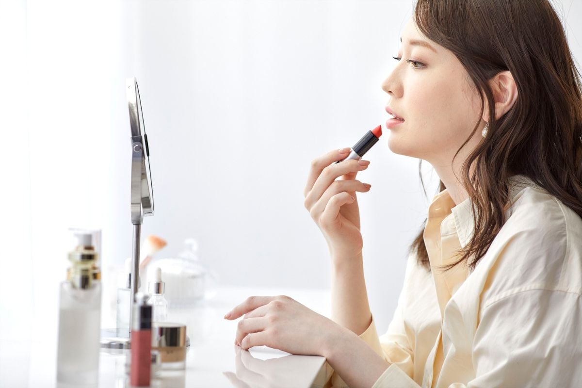 I Read Labels For You opinion on the certified organic ingredients in best safe lipstick by Crunchi