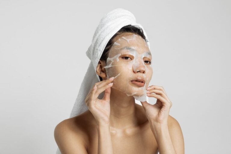I Read Labels For You opinion on whether Collagen Masks Work.